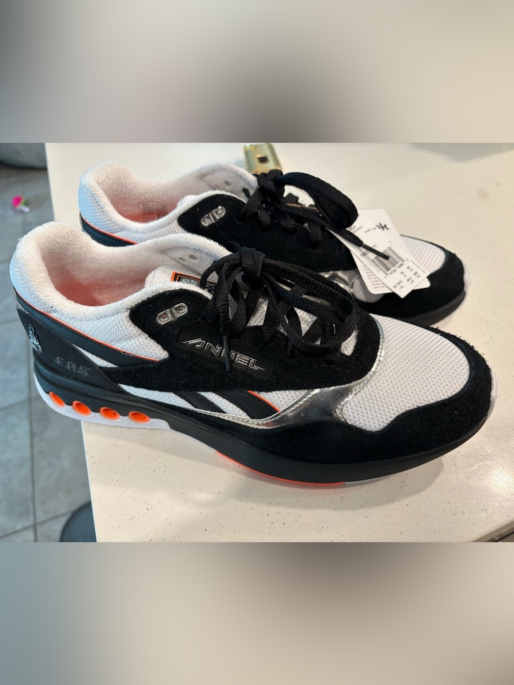 Reebok x Anuel AA ERS World (style code: 100229711)